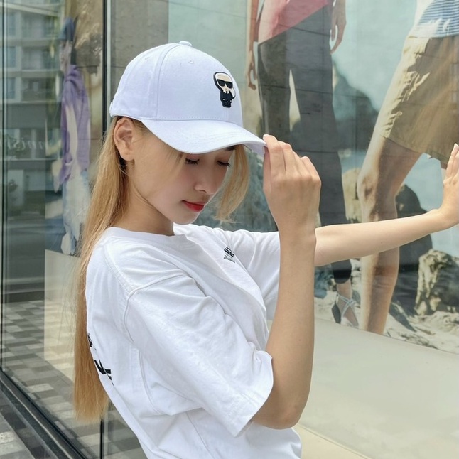 Mũ nón lưỡi trai KARL LAGERFIELD chất vải cotton Hàn Quốc cao cấp, logo cao su nổi 3D, màu đen, trắng, đỏ,xanh đen