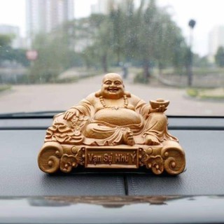 tượng phật di lặc để ô tô gỗ bách xanh