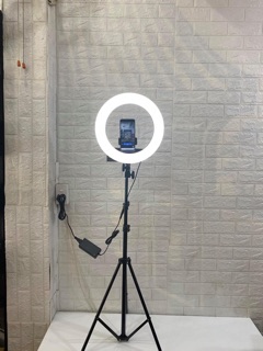 Đèn livestream