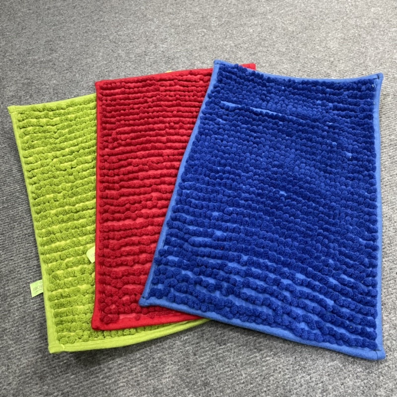 Thảm lau chân, thảm chùi chân.