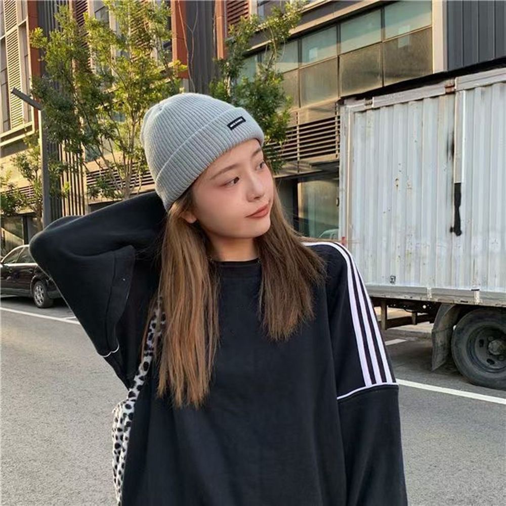 Mũ len dệt kim kẻ sọc in chữ phong cách Hàn Quốc xinh xắn dễ thương thời trang mùa đông cho nữ
