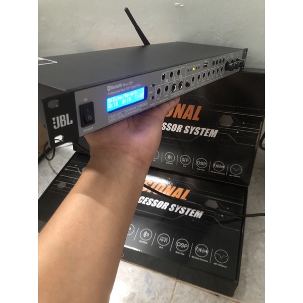 Vang cơ lai số cao cấp JBL UR10, 48 bit DSP, có bluetooth, cổng quang