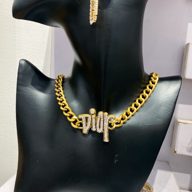 Dây đeo cổ DIo