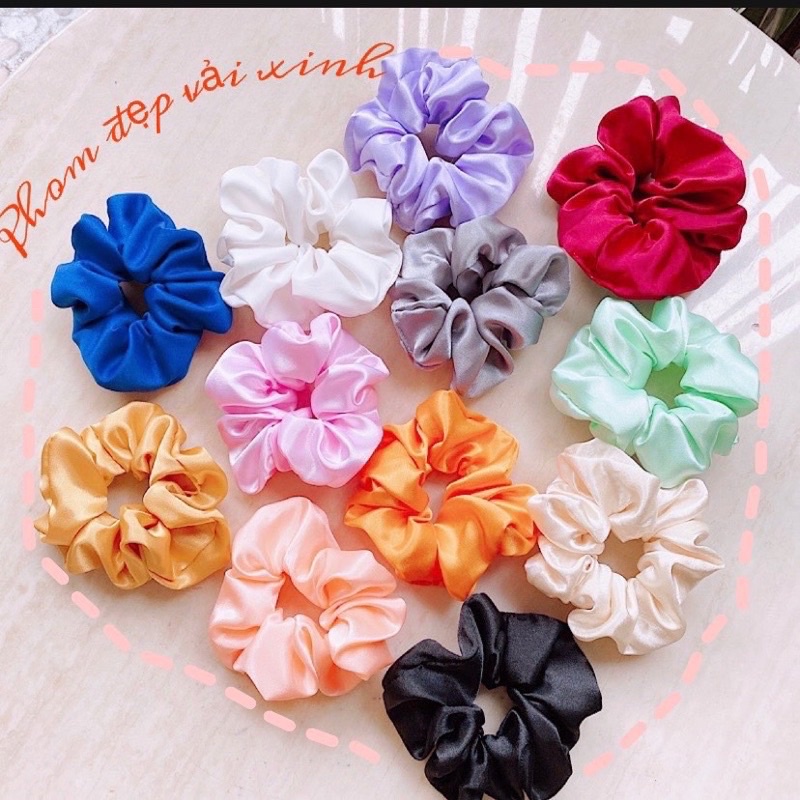 Cột tóc Scrunchies màu ngẫu nhiên