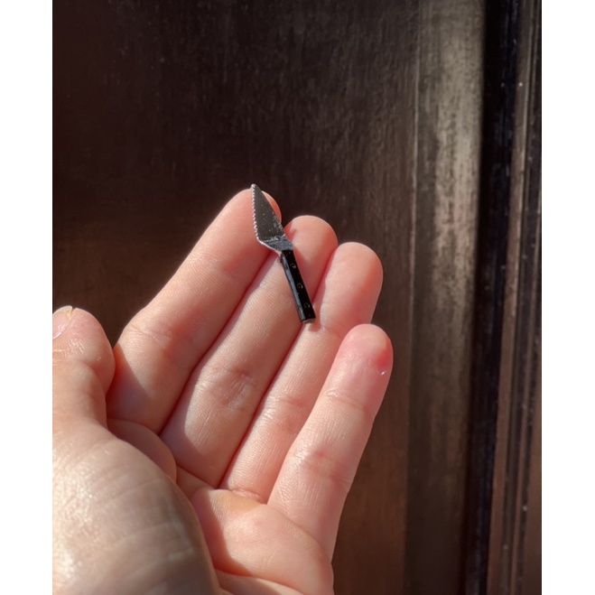 Mô hình kẹp gắp / xẻng xúc mini sắt cho nhà búp bê