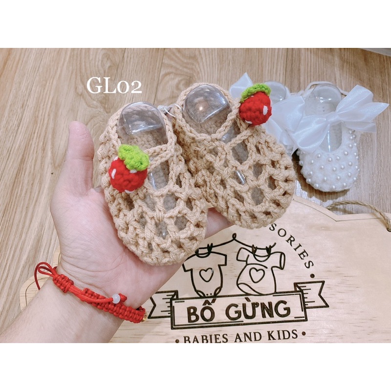 Giày len bé sơ sinh