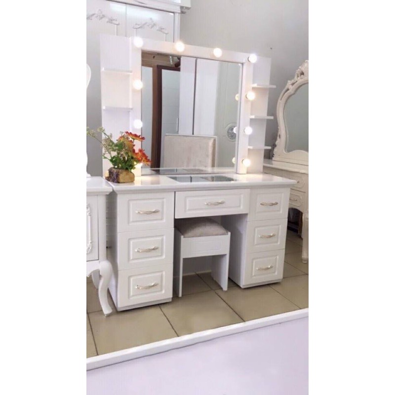 Bộ phòng ngủ giường tủ bàn phấn táp
