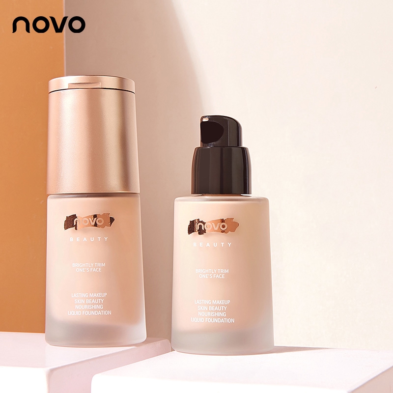 Bộ sản phẩm Novo 2 Trong 1 gồm kem nền dạng lỏng và kem che khuyết điểm lâu trôi