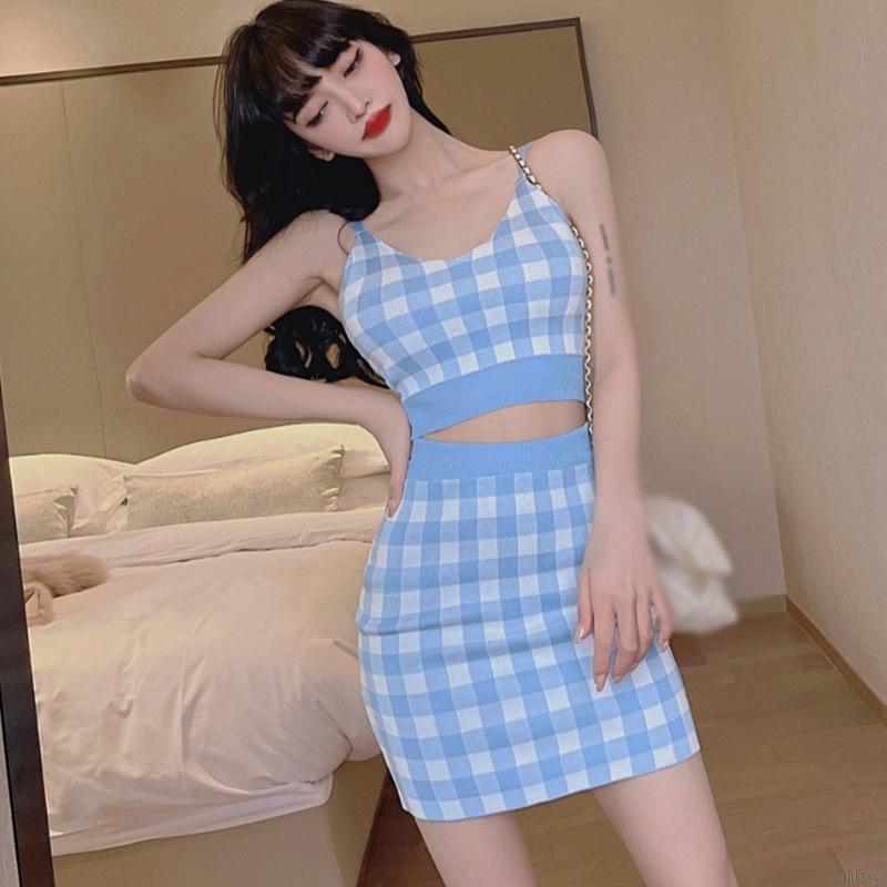 Bộ áo hai dây + chân váy kẻ sọc caro thời trang cho nữ