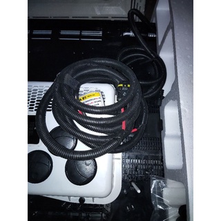 Bộ điều hoà ốp trần sử dụng điện 24v từ ắc quy, máy phát