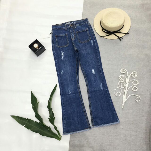 QUẦN JEANS NỬ BASS TUA LAI RÁCH NHẸ HÀNG MỚI VỀ ĐÓ MỌI NGƯỜI Ạ IB ĐỂ SHOP TƯ VẤN TẬN TÌNH HƠN CÁC BẠN NHÉ HAI MÀU QUÁ OK