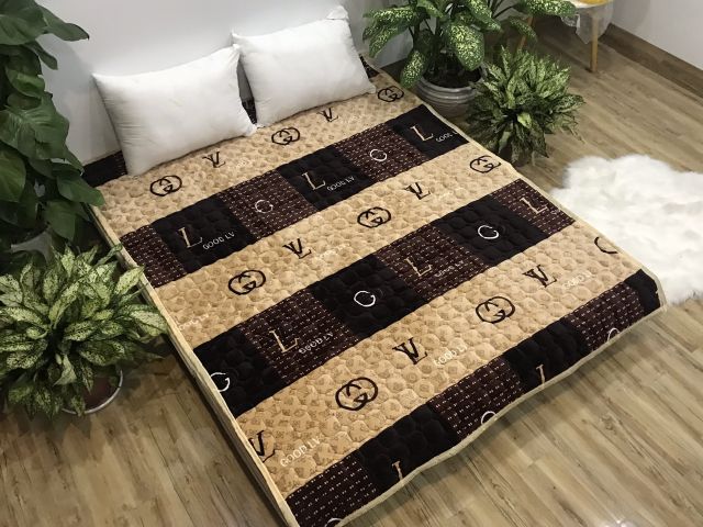Thảm nỉ lông cừu đa năng trải giường trải sàn 3 lớp siêu dày cực ấm có đai chun cố định 4 góc | BigBuy360 - bigbuy360.vn