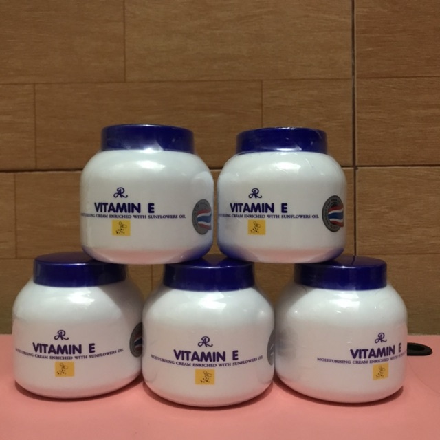 Kem Dưỡng Ẩm Body &amp; Face Vitamin E Aron Thái Lan 200g