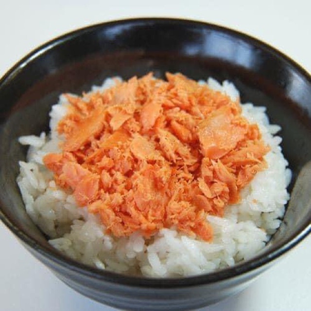 Gia vị rắc cơm 6 vị Tanaka Food Nhật và Kitty cho bé ăn dặm