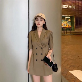 Đầm vest suông nút