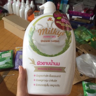 Sữa Tắm Dưỡng trắng Aron Milky Jasmine Rice 1000ml