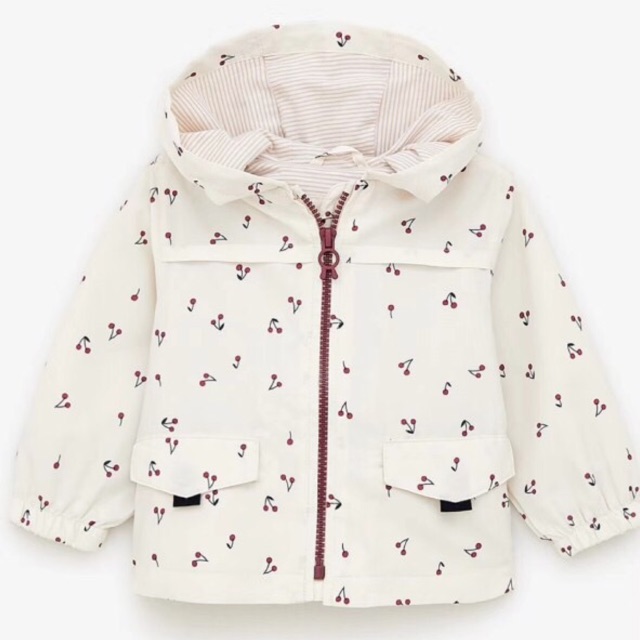 Khoác gió bé gai zara