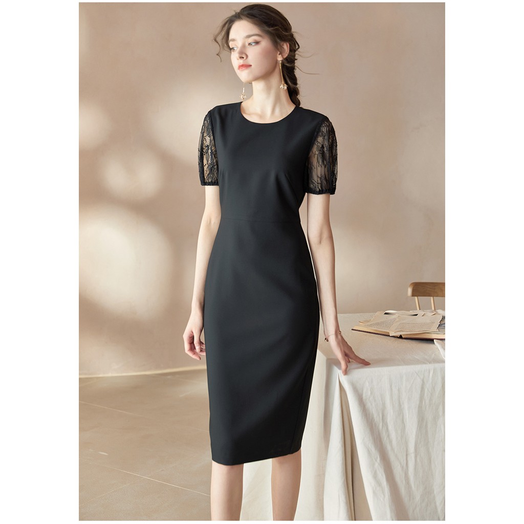 Đầm ôm body trơn đen phối tay ngắn phồng ren