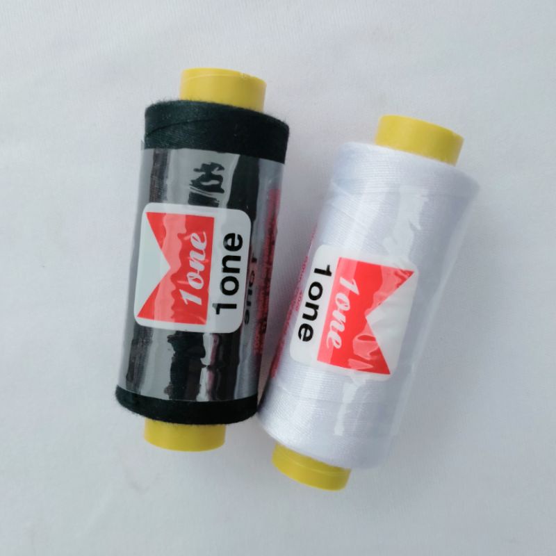 Cuộn chỉ may vá gia đình ( tặng kèm 01 kim )