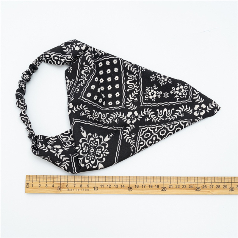 Khăn trùm đầu hình tam giác in họa tiết hoa phong cách cổ điển