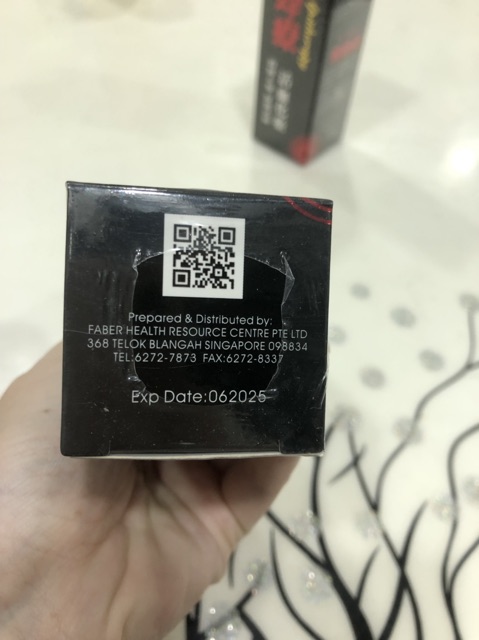 Dầu nọc ong xách tay Singapore