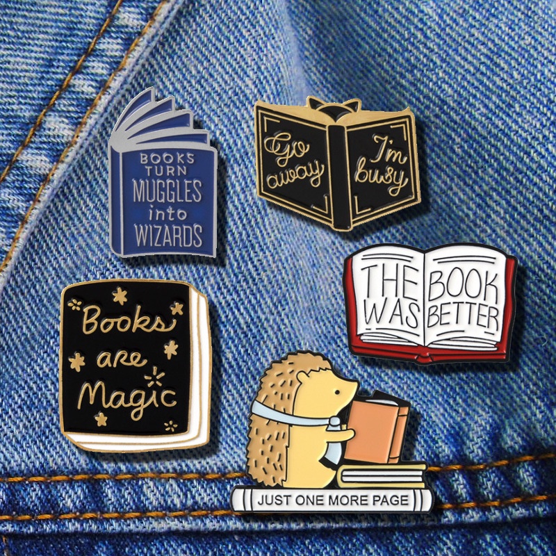 Huy Hiệu Cài Áo Hình &quot;This Book Is Better&quot;