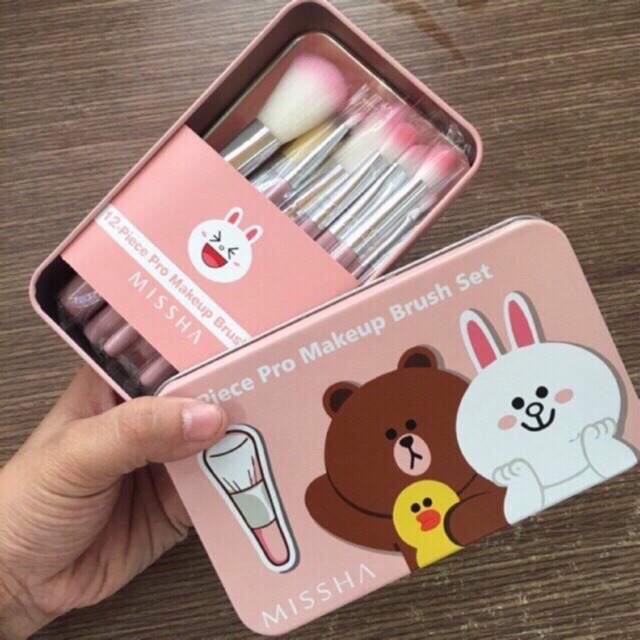 Bộ cọ trang điểm 12 cây MISSHA thiết kế nhỏ gọn, sang trọng