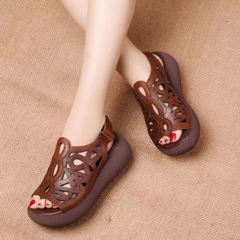 Xăng đan Đế Xuồng Dày Dặn Đục Lỗ Chống Thấm Nước Phong Cách Dân Tộc Cổ Điển Thời Trang Mùa Hè Hàng Mới 2022 Dành Cho Bạn Nữ