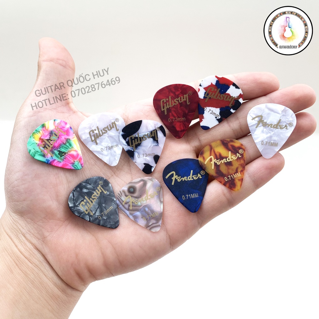 Pick - phím gảy đàn Guitar - Thương hiệu Fender và Gibson