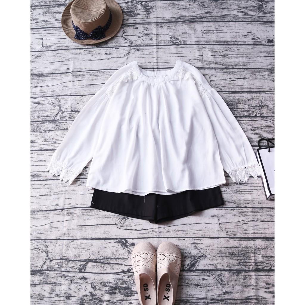 ÁO TAY BỒNG VAI ĐÁP VIỀN REN