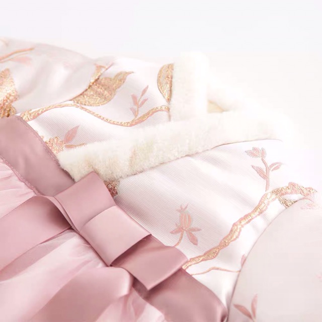 Váy Gấm tết QCCC