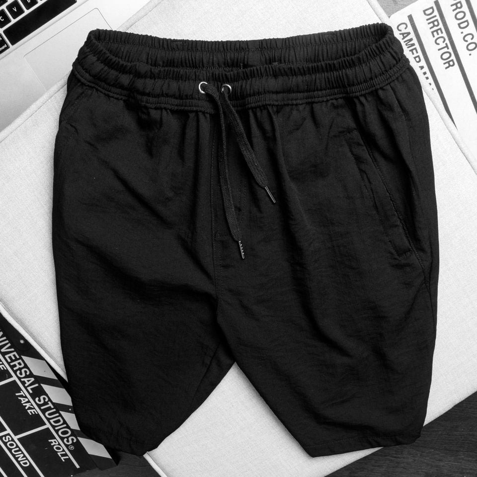 Quần đũi nam cao cấp ngắn màu trắng đen đẹp xịn giá rẻ chất đũi mát mẻ lưng thun dáng thể thao hàn quốc cao cấp H2 | BigBuy360 - bigbuy360.vn