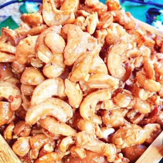 Hộp 200gr hạt điều rang tỏi ớt
