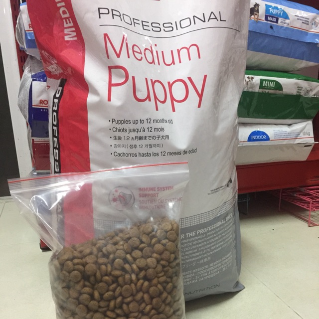 1kg thức cho chó con giống trung Royal canin medium Puppy ( túi như hình)