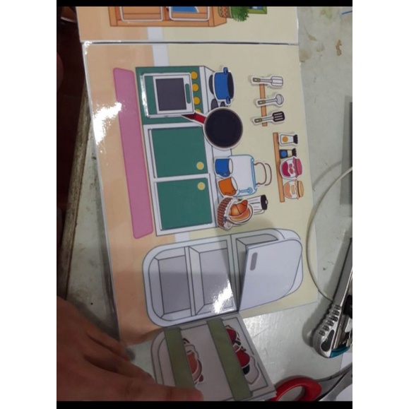 GIA ĐÌNH BÚP BÊ GIẤY