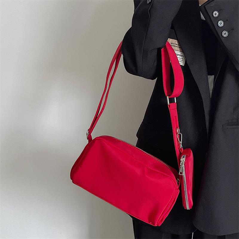 Túi đeo chéo IELGY dáng vuông nhỏ dễ phối đồ thời trang dành cho nữ