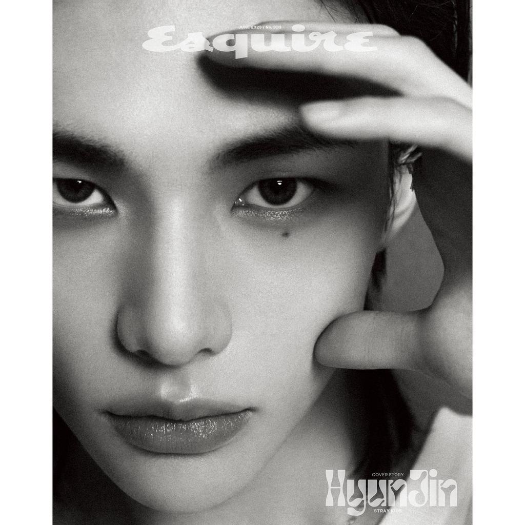 Tập ảnh KMONSTAR ESQUIRE 6.2023 bìa HYUNJIN STRAY KIDS Hàn Quốc