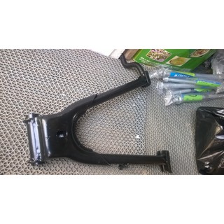 tó đứng (chống đứng) honda 67