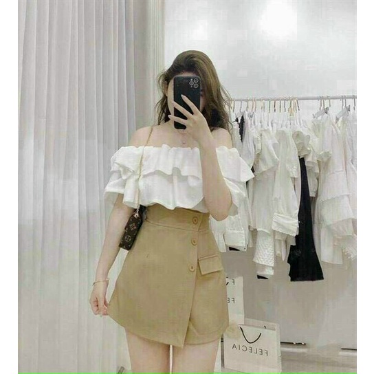 Set áo trắng tầng bèo trễ vai mix chân váy nút đắp chéo màu đen nu đi chơi xinh xắn