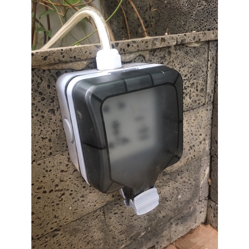 Ổ CẮM NGOÀI TRỜI CHỐNG NƯỚC IP66