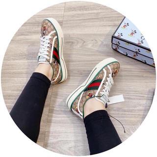THỂ THAO GUCCI MICKEY SALE .
