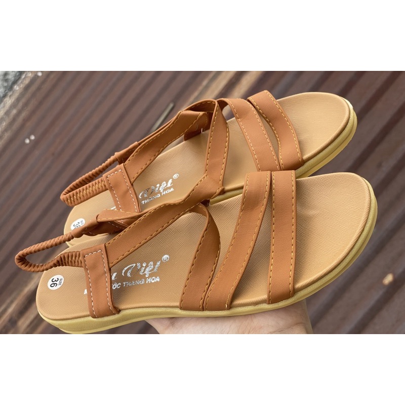 Giày sandal nữ đế bệt kiểu dây đan size 35-39