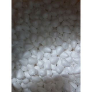 Nụ hoa hồng bằng xốp size nhỏ. nụ dài 2.5cm đường kính 2cm