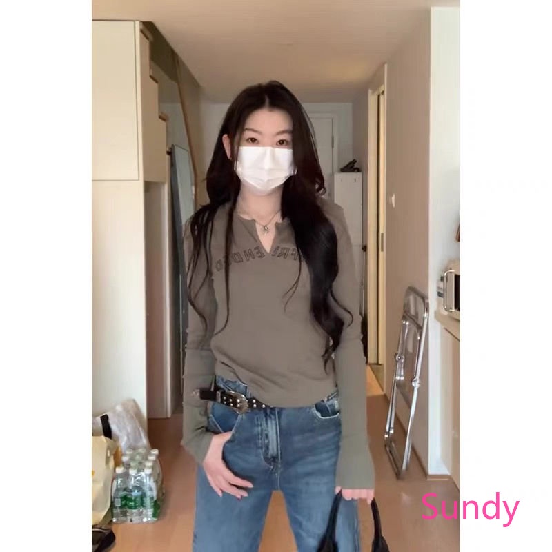 Áo Thun Nữ Dài Tay Cổ Chữ V In Chữ Thời Trang