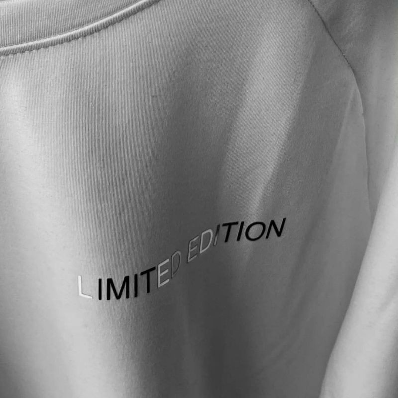 Koi sweater limited