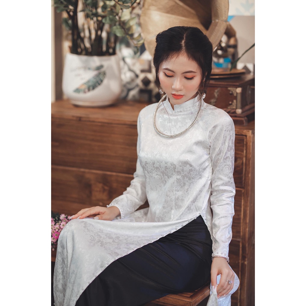 Áo dài gấm tơ kiểu cổ_áo dài chụp ảnh xưa_AD638