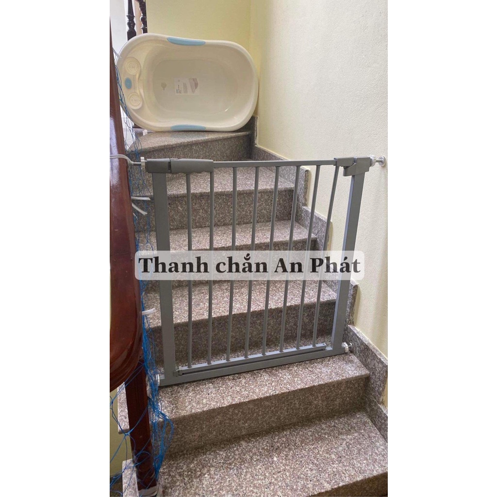 Thanh Chắn Cửa Cầu Thang 76cm - 83cm An Toàn Cho Bé Cửa Tự Động Gía Rẻ Không Khoan Đục