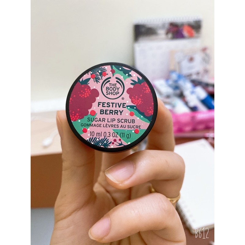 Tẩy da chết môi The Body Shop Lip Scrub TBS