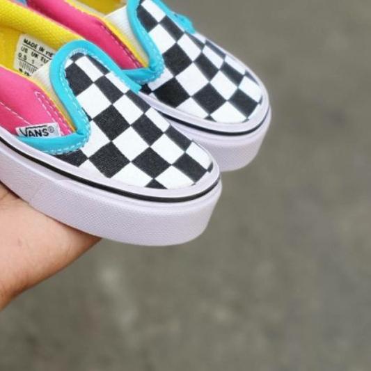 VANS ➯ Giày Lười Họa Tiết Sọc Caro Chất Lượng Cao Cho Bé Từ 1-10 Tháng Tuổi ➳