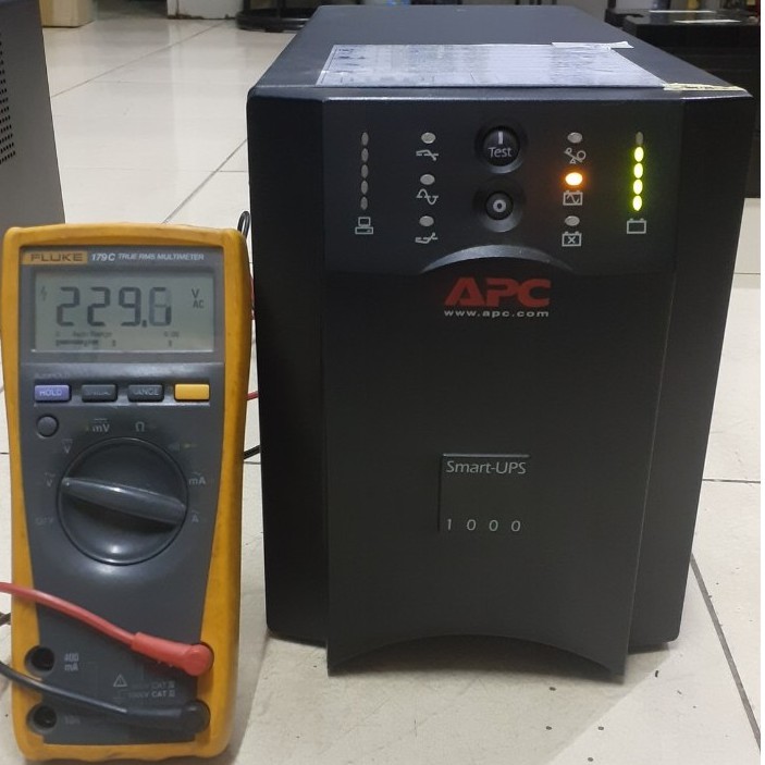 SUA 1000I - Bộ lưu điện APC Smart UPS 1000VA/670W